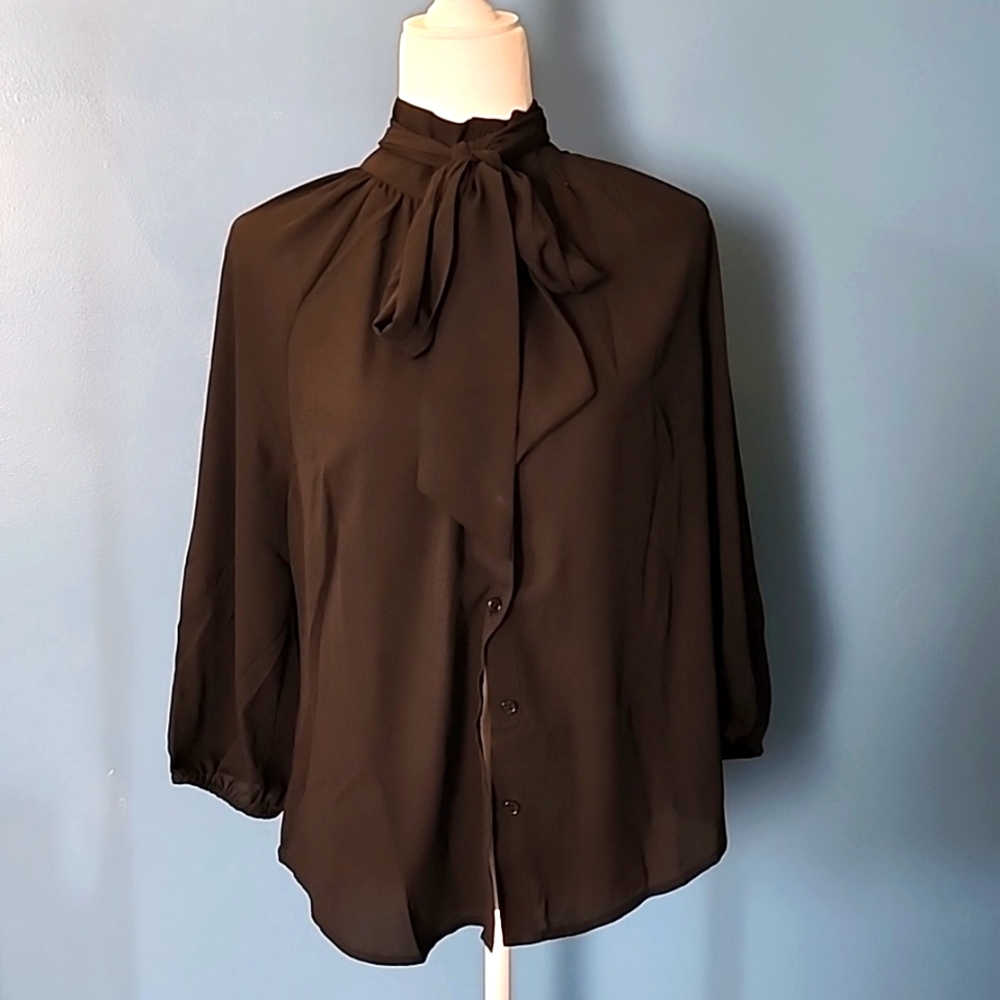 NY&C tie front shirt